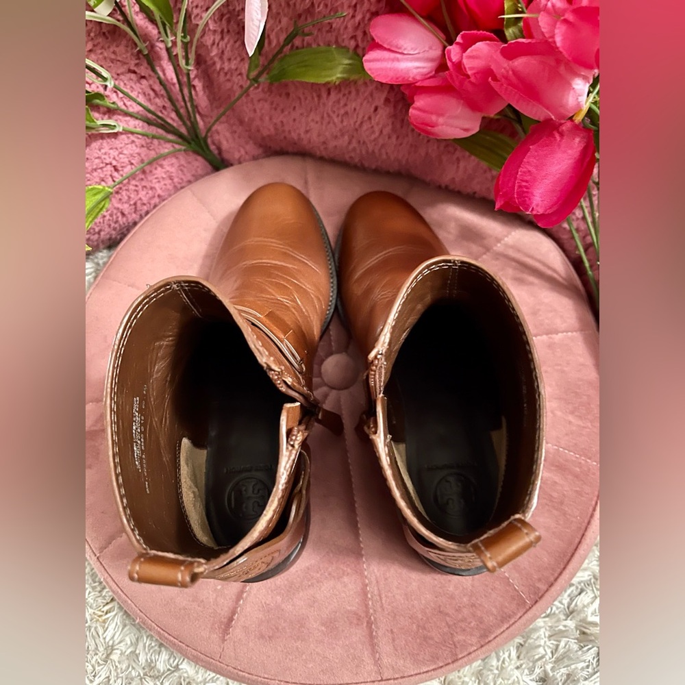 💖Pre-Loved Tory Burch Brown Ankle Booties Size 6 used once excellent condition. - Picture 9 of 12